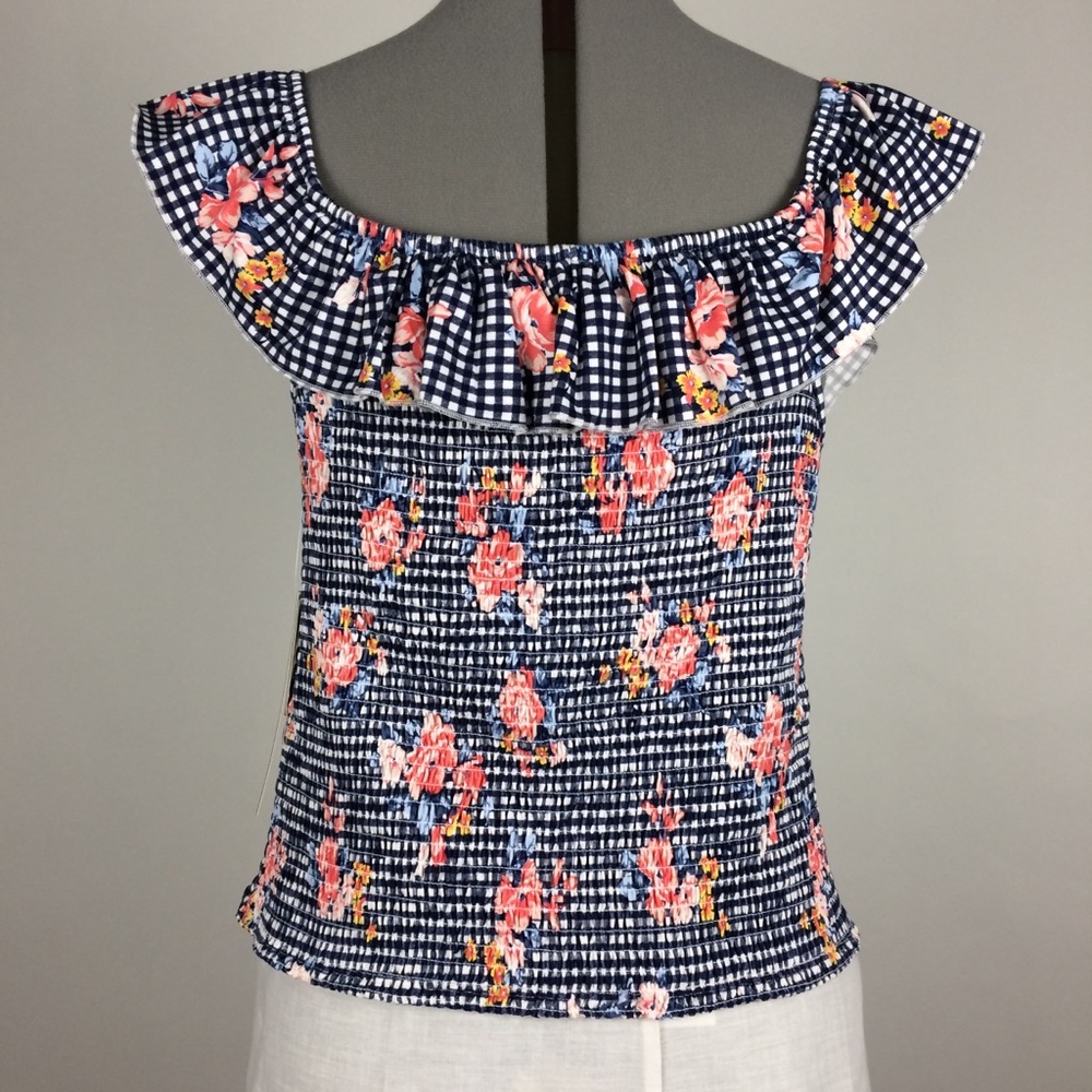 Almost Famous Must Have Ruffle Tank - Picture 5 of 6